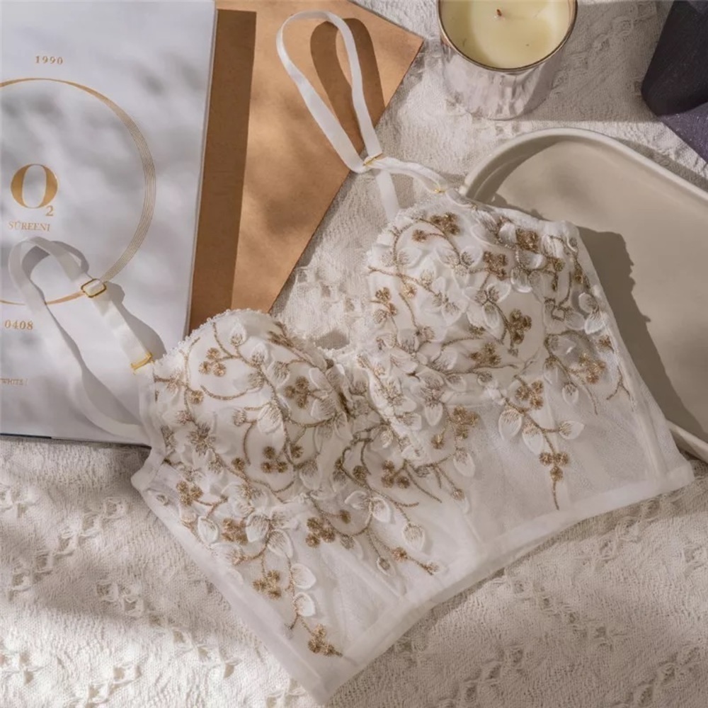 𝅺COPY - White & Gold Embroidered Corset Bra